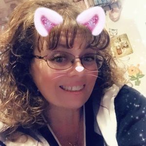 Meet your Posher, Jenn